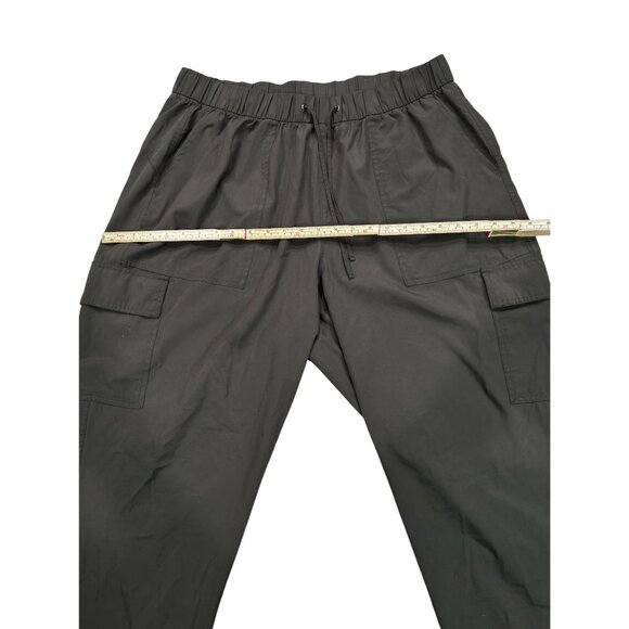 Old Navy Active StretchTech XL Tall Olive Cargo Pants - Picture 8 of 8